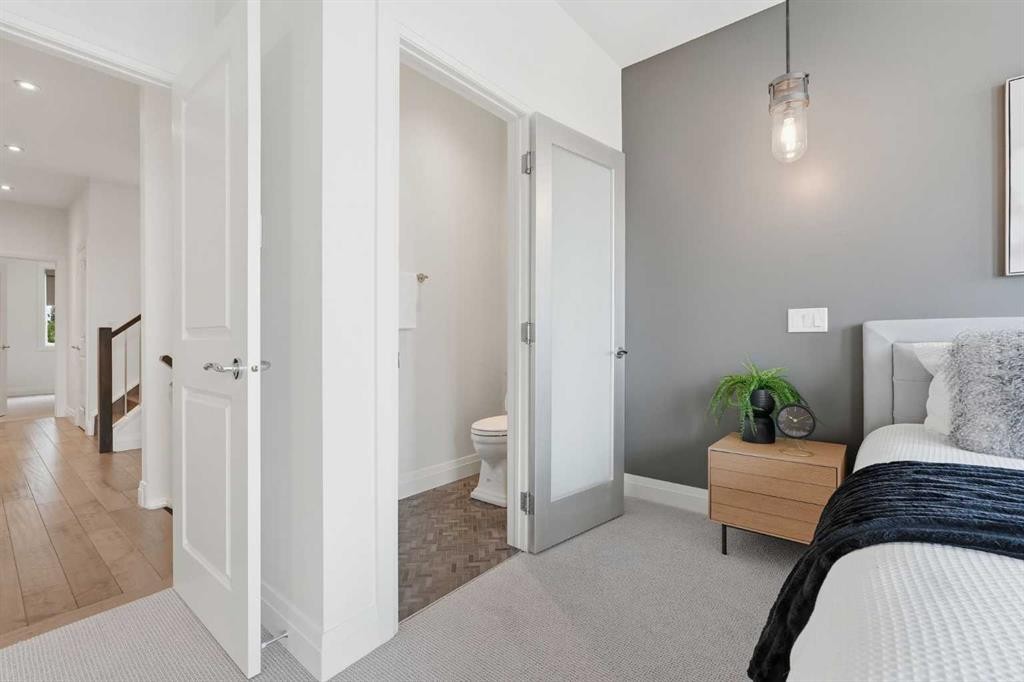 2109 20 Avenue Sw, Calgary, AB - Indoor Photo Showing Other Room
