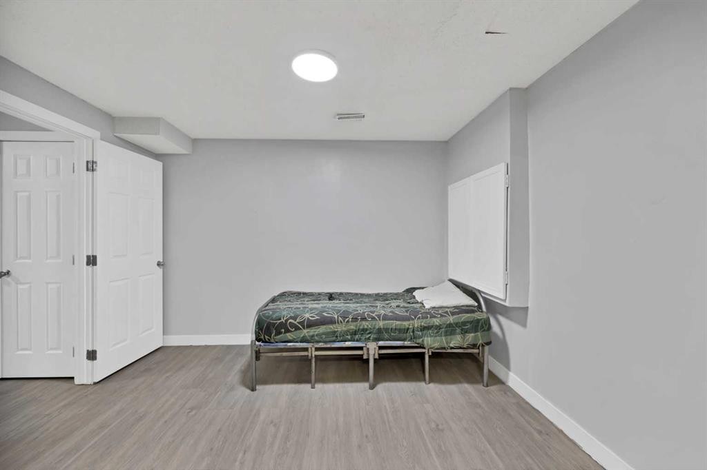 218 Saddlefield Place Ne, Calgary, AB - Indoor Photo Showing Other Room