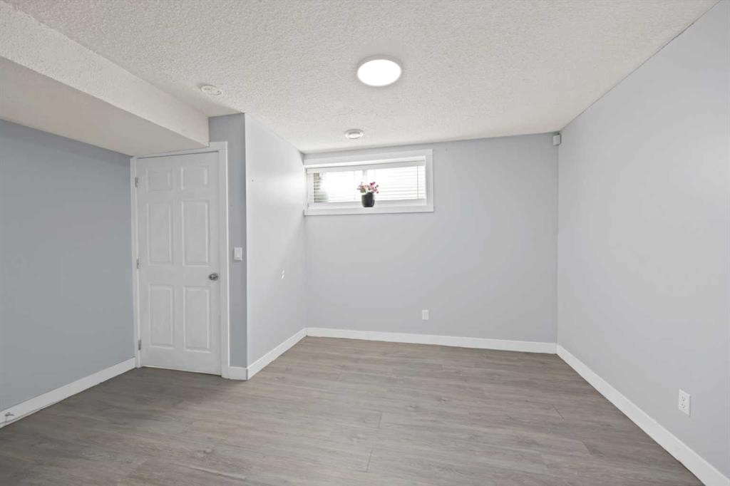 218 Saddlefield Place Ne, Calgary, AB - Indoor Photo Showing Other Room