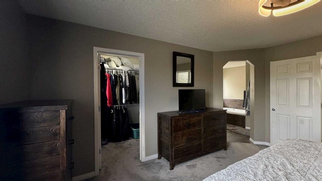 379 Cimarron Boulevard, Okotoks, AB
