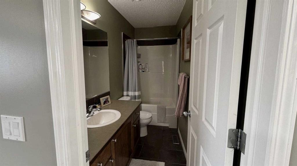 379 Cimarron Boulevard, Okotoks, AB