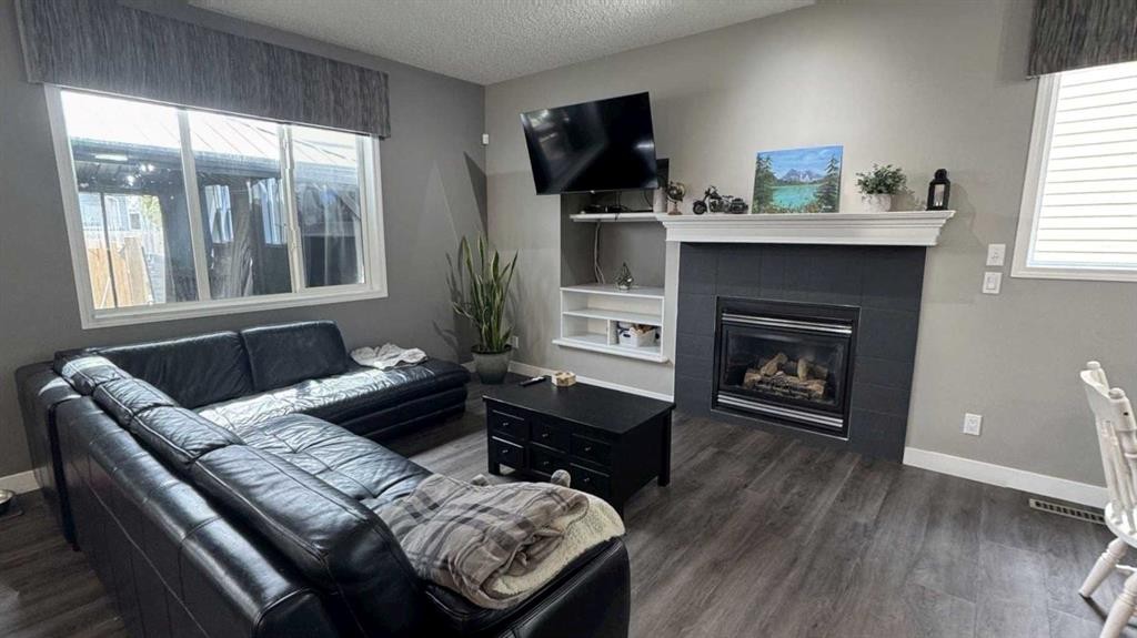 379 Cimarron Boulevard, Okotoks, AB