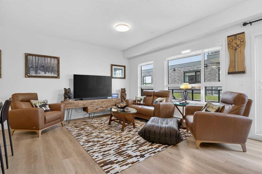 4104-20295 Seton Way Se, Calgary, AB - Indoor Photo Showing Living Room