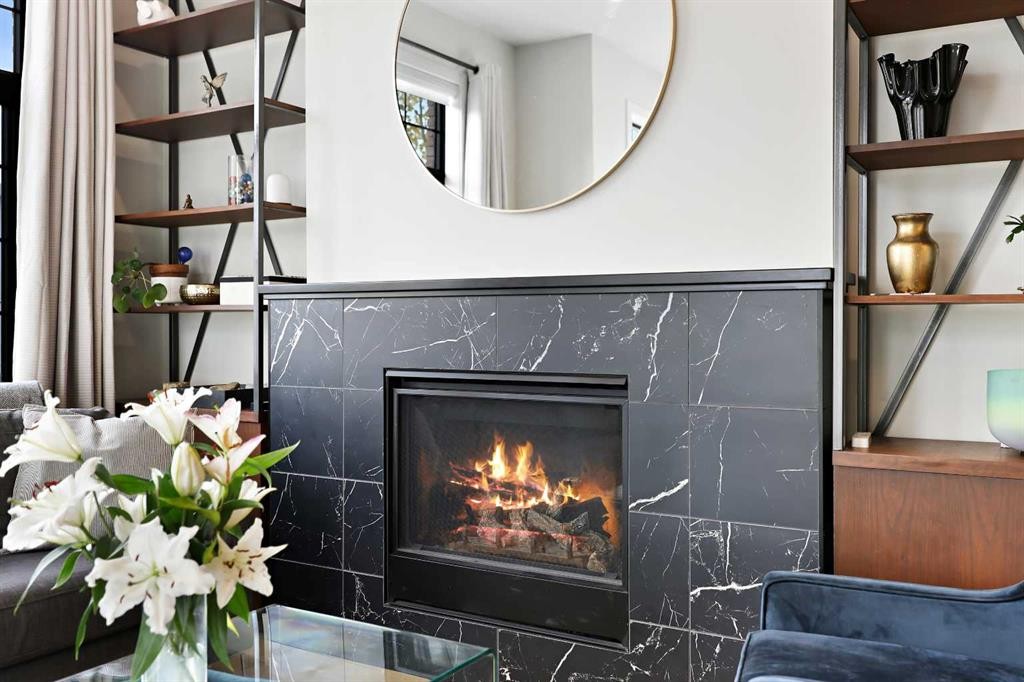4929 20 Street Sw, Calgary, AB - Indoor With Fireplace