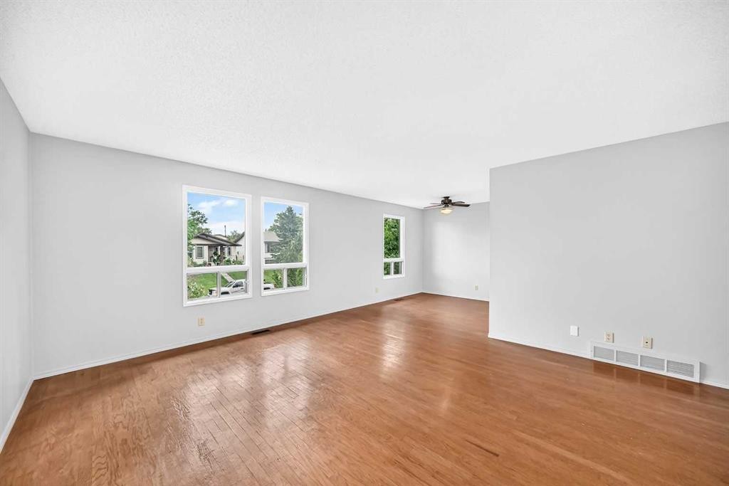 119 Ranchlands Crescent Nw, Calgary, AB