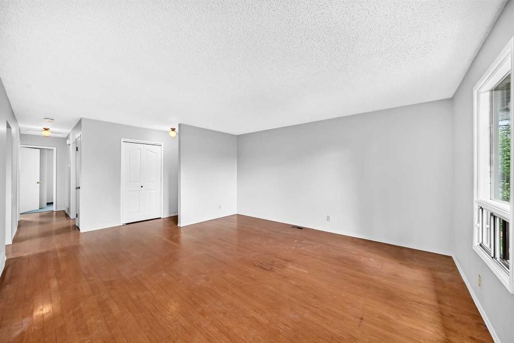 119 Ranchlands Crescent Nw, Calgary, AB