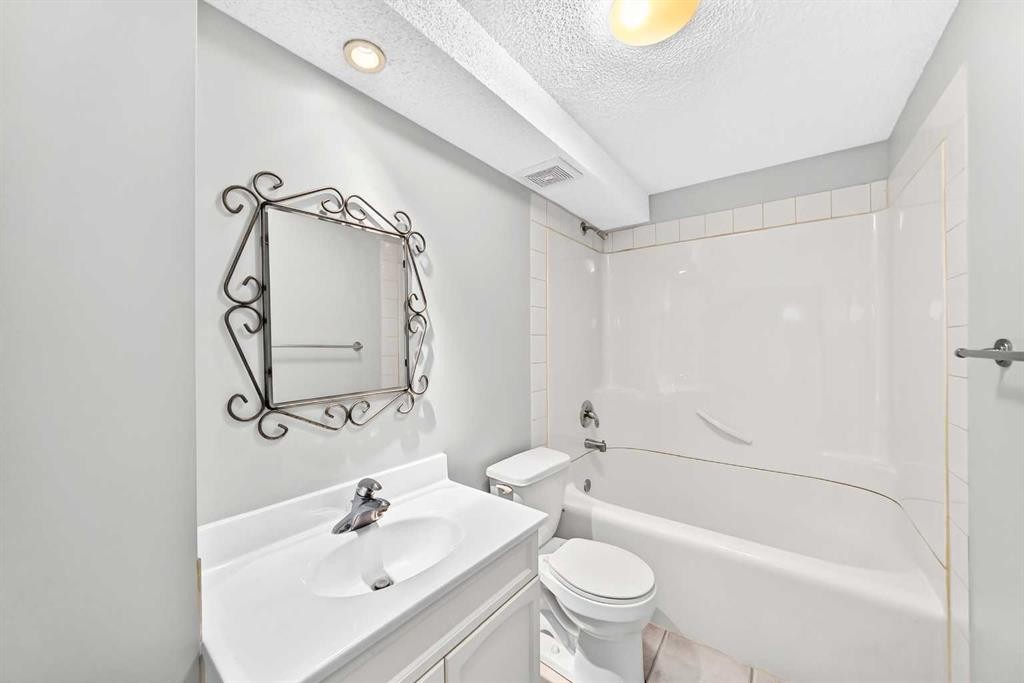 119 Ranchlands Crescent Nw, Calgary, AB