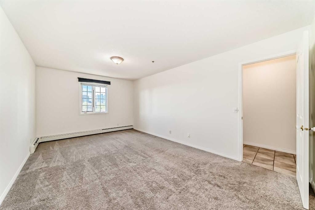 317-649 Marsh Road Ne, Calgary, AB - Indoor Photo Showing Other Room