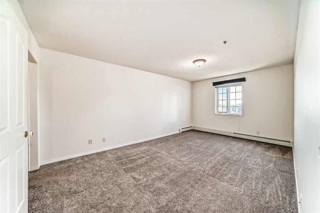 317-649 Marsh Road Ne, Calgary, AB - Indoor Photo Showing Other Room