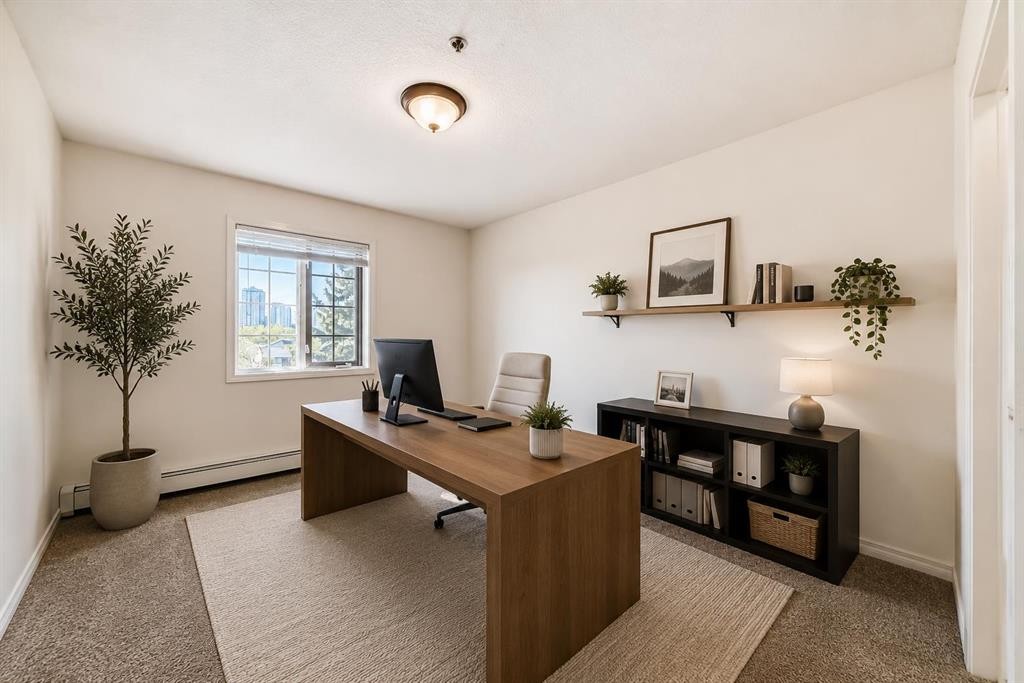 317-649 Marsh Road Ne, Calgary, AB - Indoor Photo Showing Office