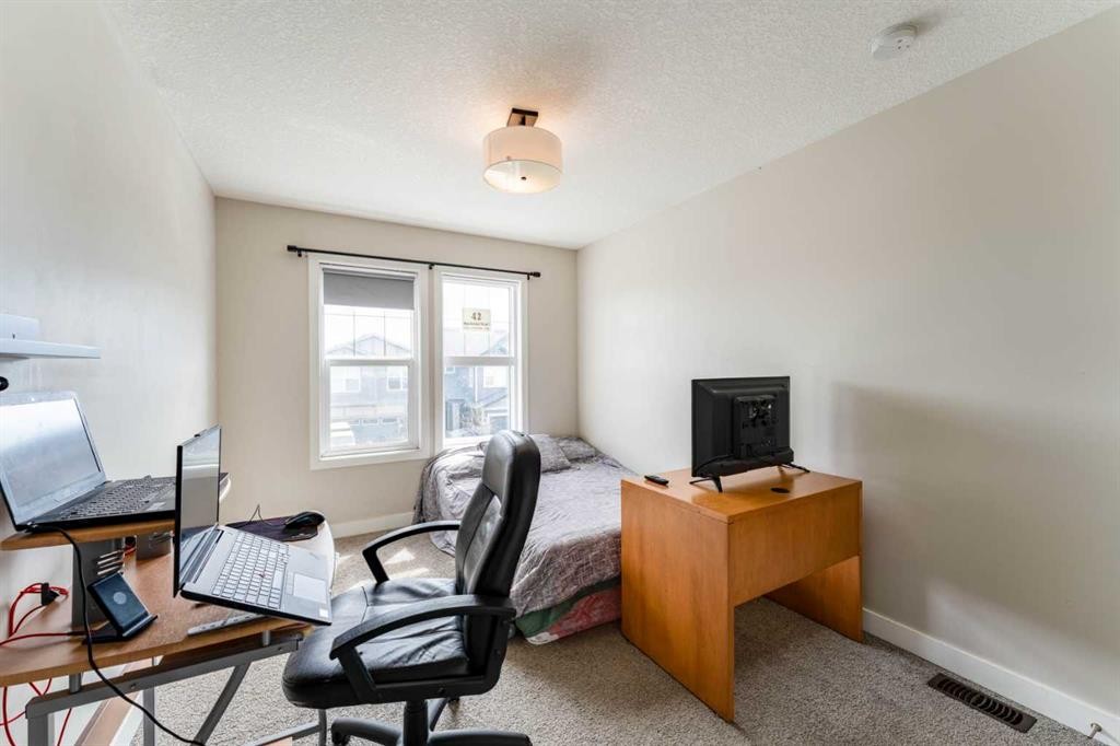 42 Buckskin Way, Cochrane, AB - Indoor Photo Showing Office
