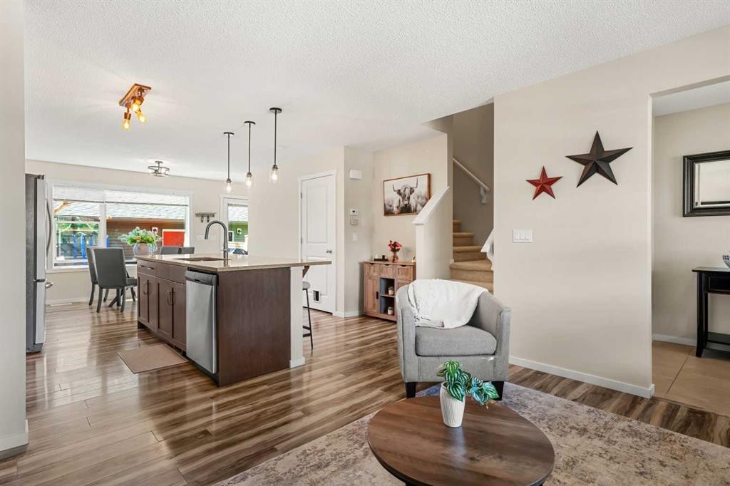 40 Sunvalley Road, Cochrane, AB - Indoor