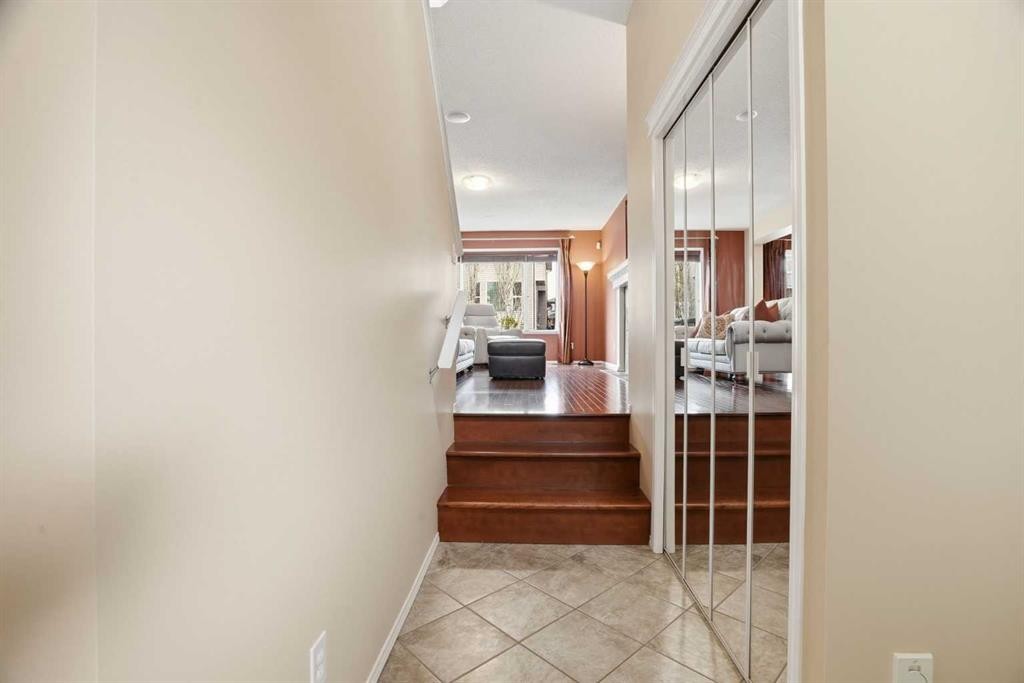 56 Everglen Way Sw, Calgary, AB - Indoor Photo Showing Other Room