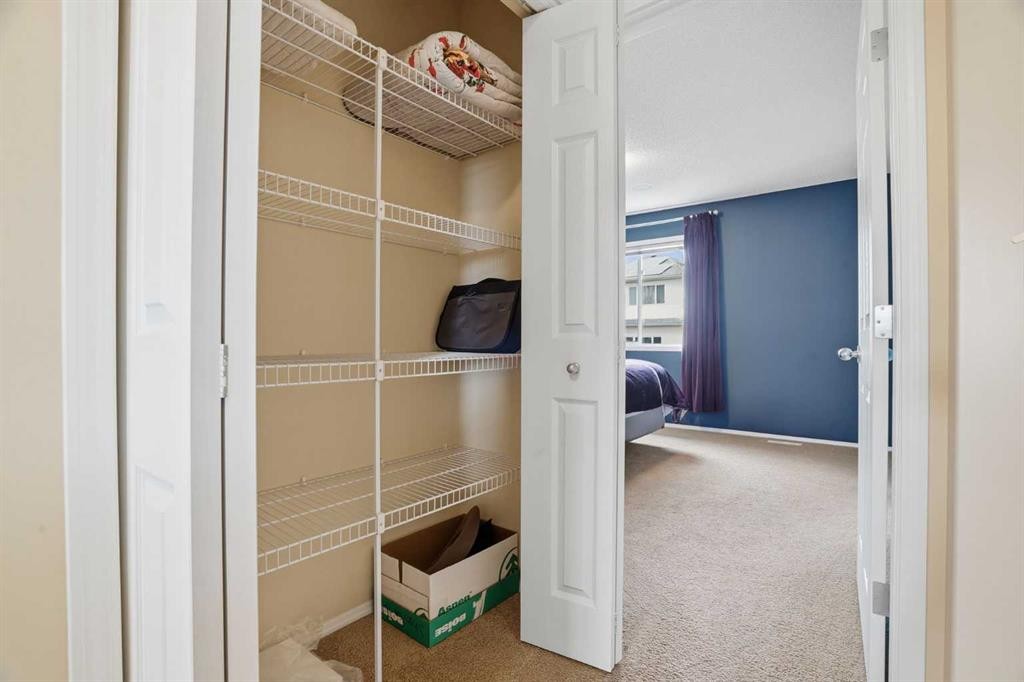 56 Everglen Way Sw, Calgary, AB - Indoor