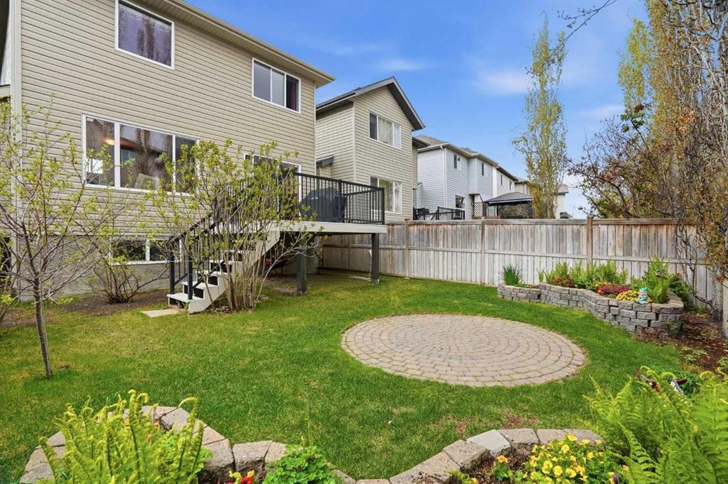 56 Everglen Way Sw, Calgary, AB - Outdoor