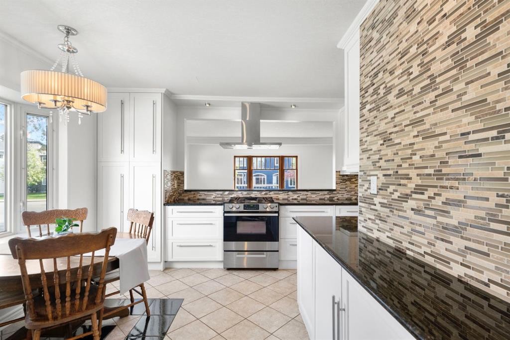 1404 18 Avenue Nw, Calgary, AB - Indoor