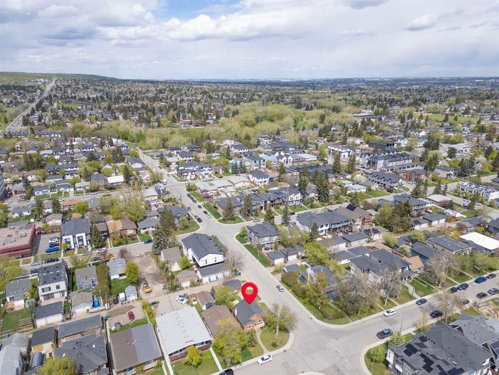 1404 18 Avenue Nw, Calgary, AB - Outdoor With View