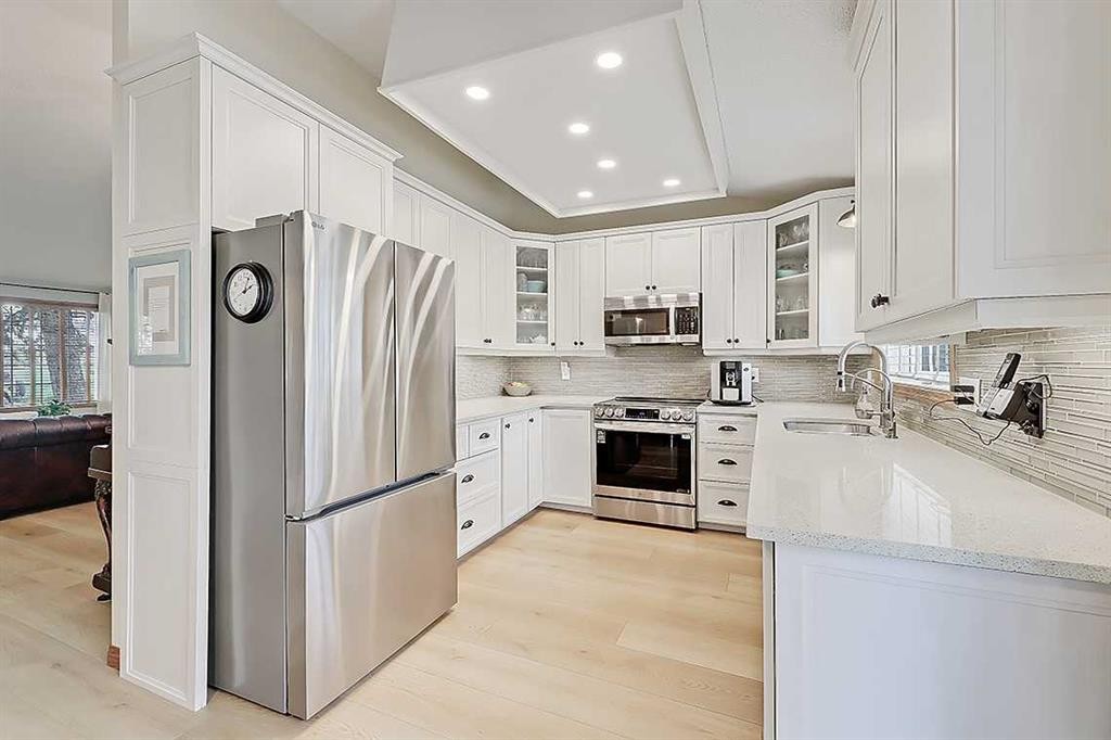 42 Sundown Close Se, Calgary, AB - Indoor Photo Showing Kitchen With Stainless Steel Kitchen With Upgraded Kitchen
