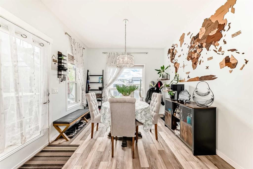 485 Cimarron Boulevard, Okotoks, AB - Indoor Photo Showing Dining Room