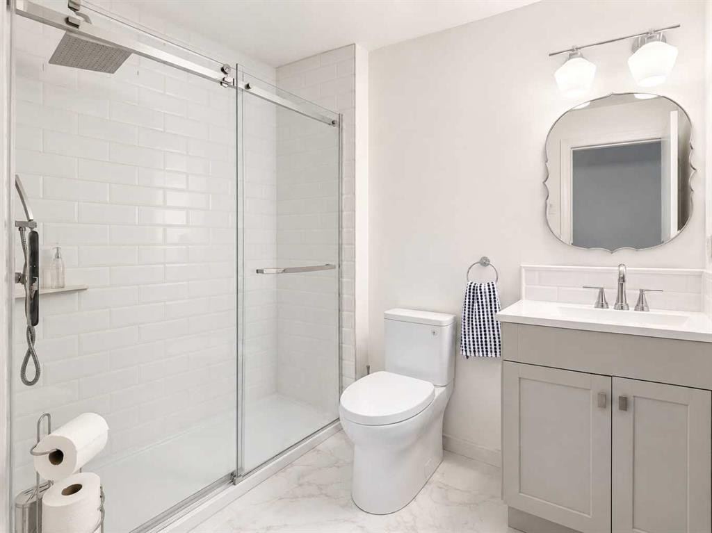 6 Cambria Place, Strathmore, AB - Indoor Photo Showing Bathroom