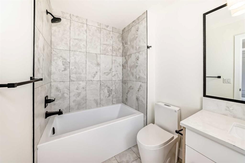 407 Rivercrest Road, Cochrane, AB - Indoor Photo Showing Bathroom