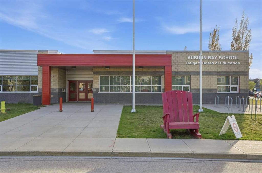 314 Auburn Crest Way Se, Calgary, AB - Outdoor
