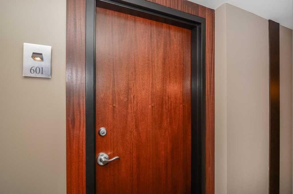 601-910 5 Avenue Sw, Calgary, AB - Indoor Photo Showing Other Room