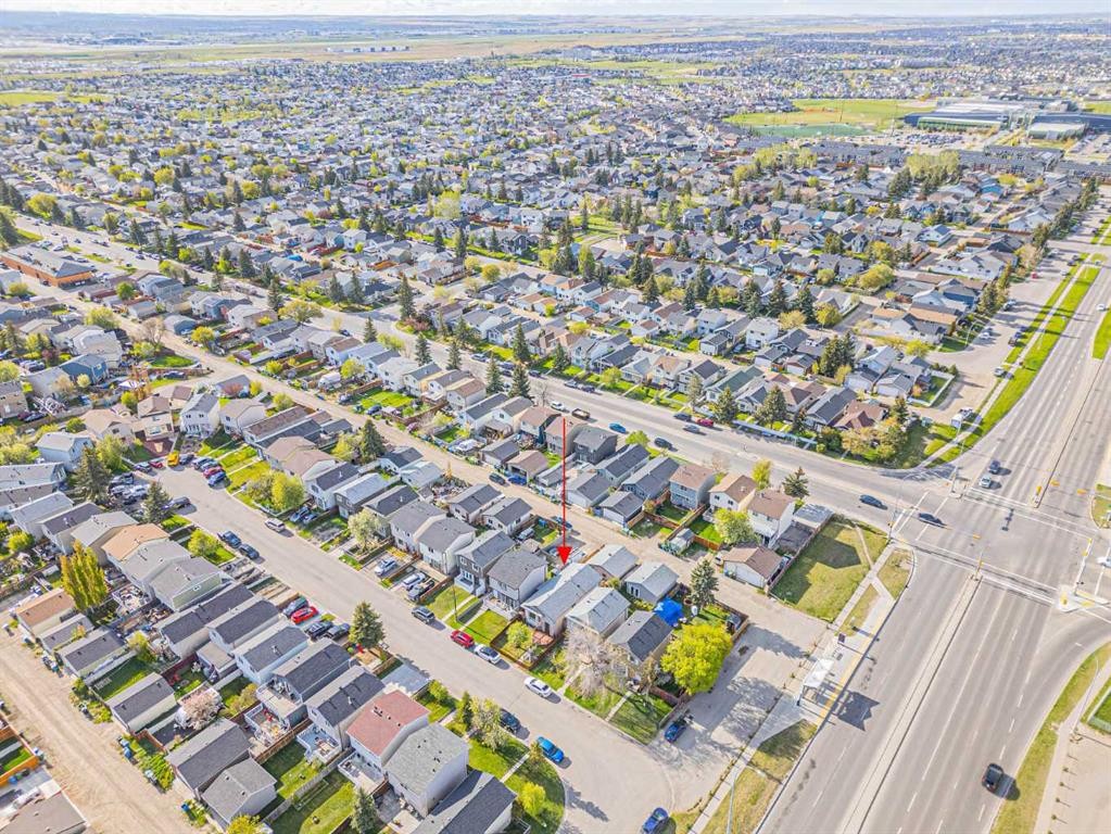 14 Martindale Mews Ne, Calgary, AB - Outdoor With View