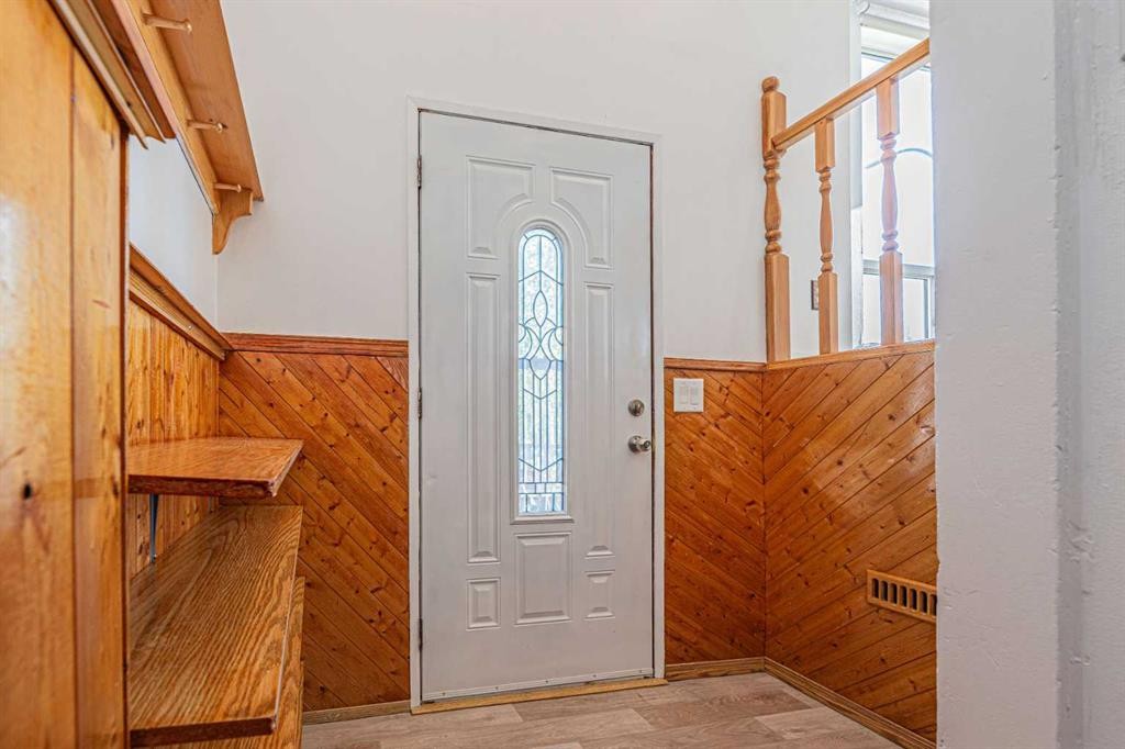 14 Martindale Mews Ne, Calgary, AB - Indoor Photo Showing Other Room