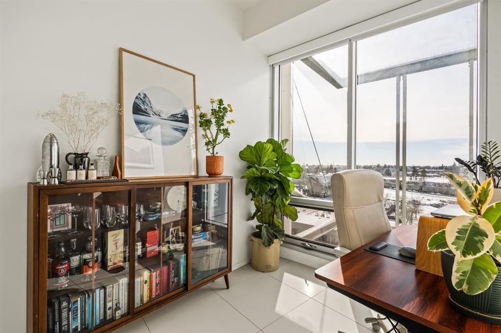 705-1020 9 Avenue Se, Calgary, AB - Indoor Photo Showing Other Room