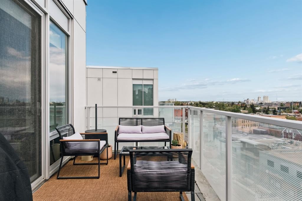 705-1020 9 Avenue Se, Calgary, AB - Outdoor With Balcony With Exterior