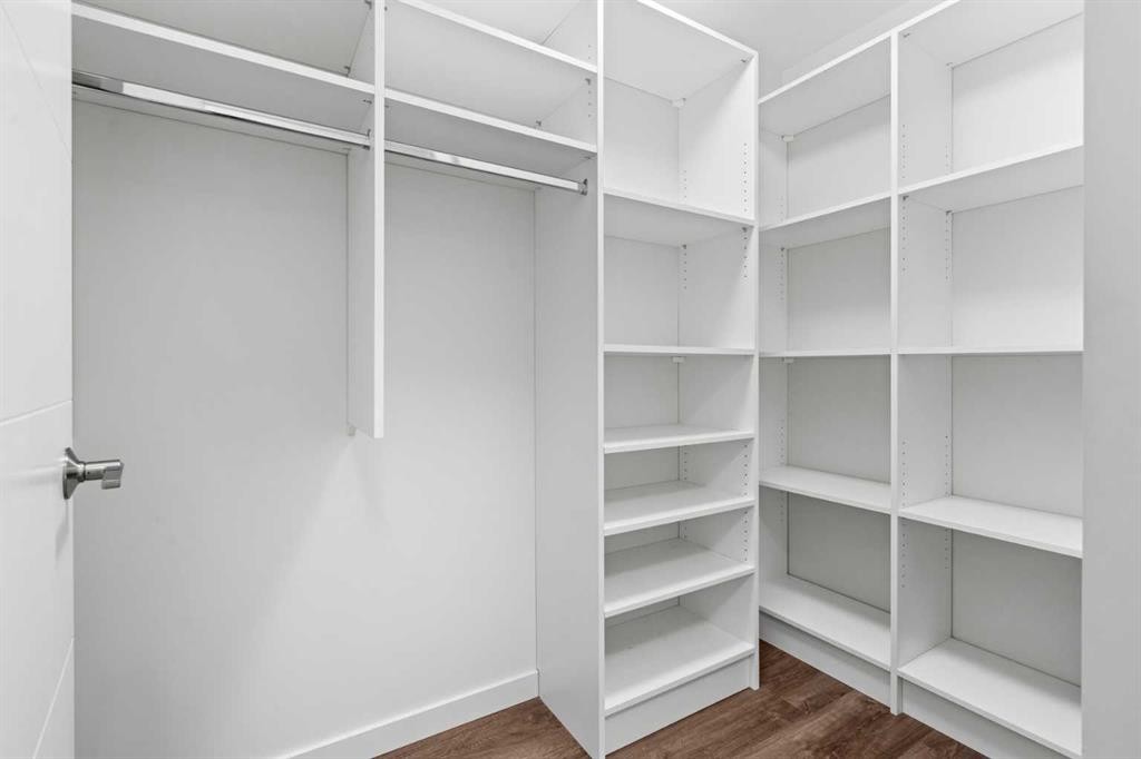 401-24 Mahogany Path Se, Calgary, AB - Indoor With Storage