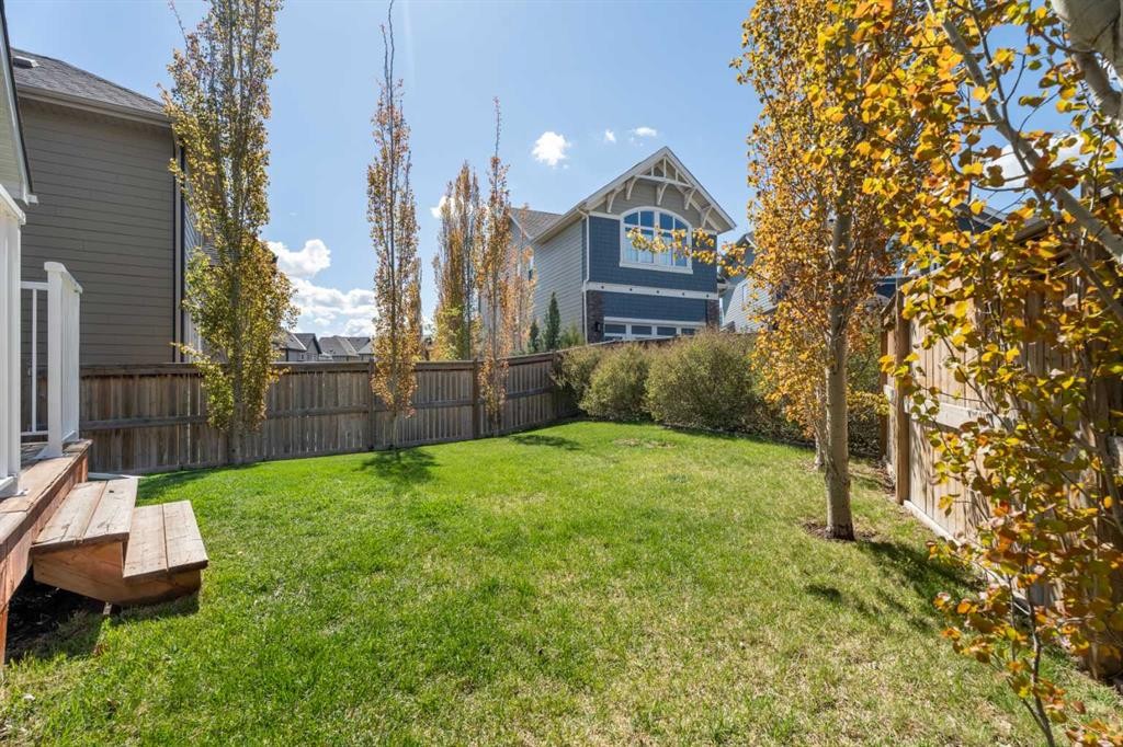 19 Masters Mews Se, Calgary, AB - Outdoor