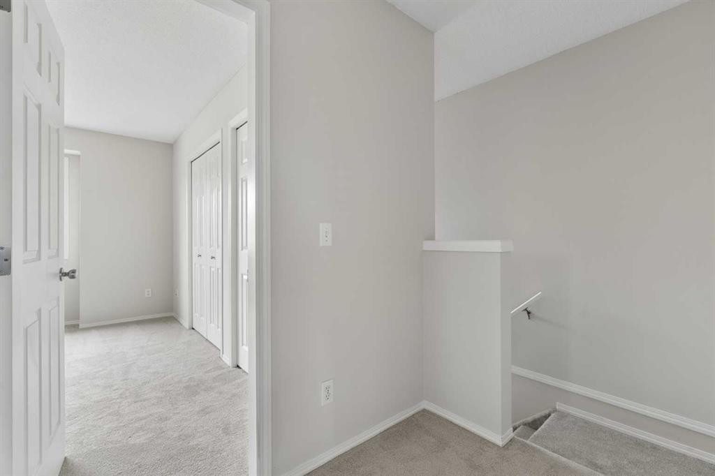 66 Citadel Point Nw, Calgary, AB - Indoor Photo Showing Other Room