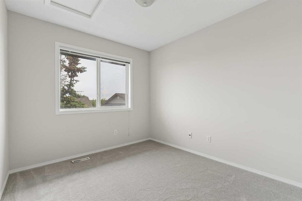66 Citadel Point Nw, Calgary, AB - Indoor Photo Showing Other Room