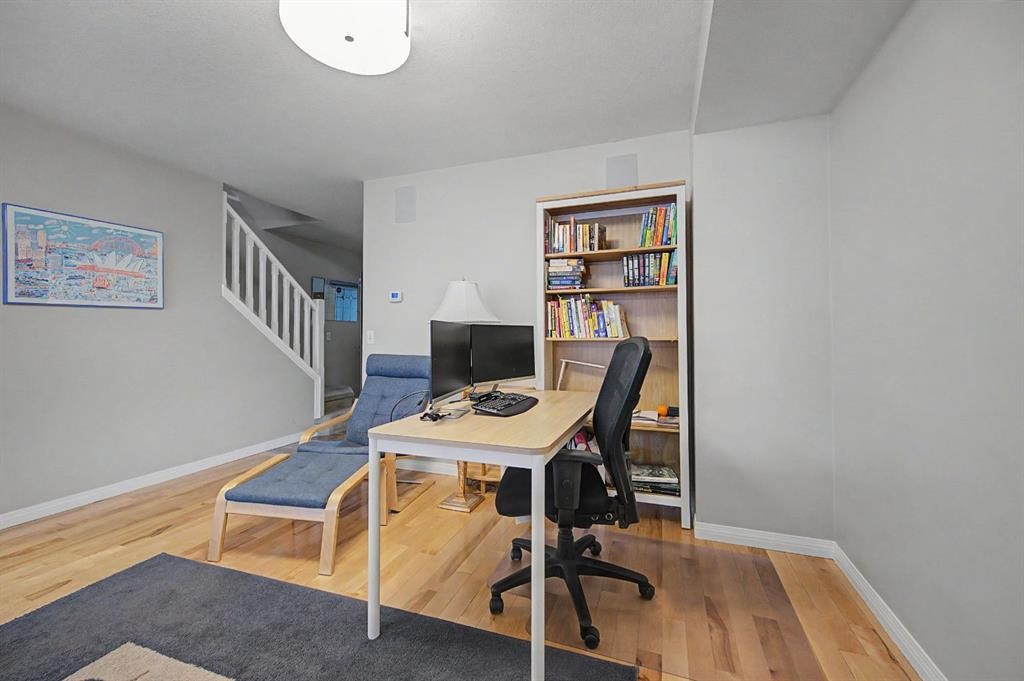 1206 19 Avenue Nw, Calgary, AB - Indoor Photo Showing Office