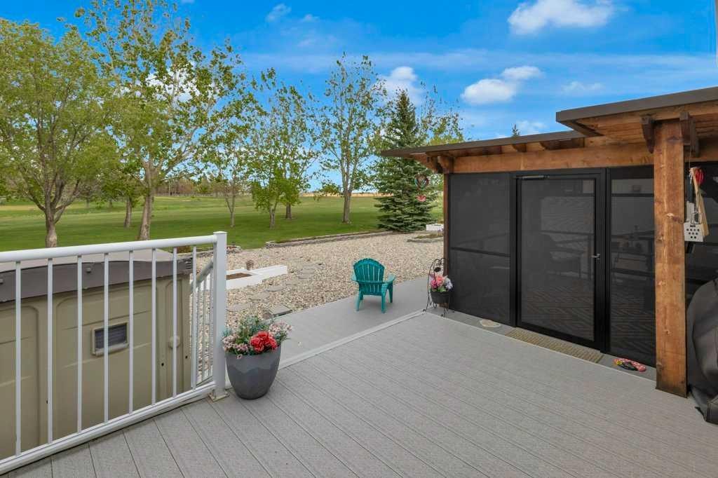 13A Westlynn Drive, Claresholm, AB - Outdoor