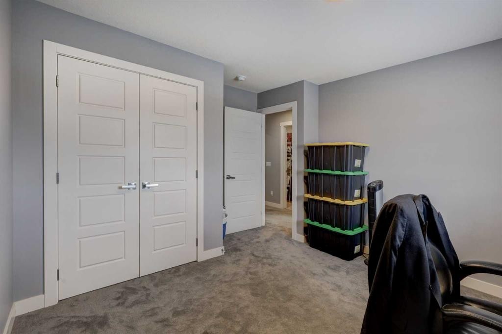 154 Amblehurst Way Nw, Calgary, AB - Indoor