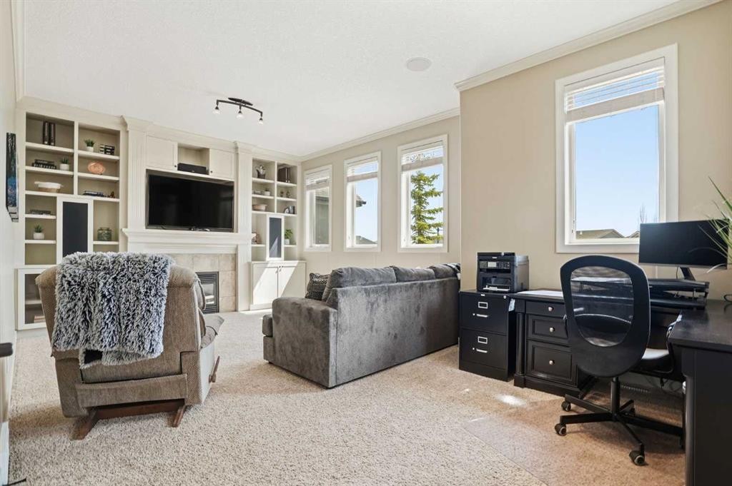 149 Aspen Glen Place Sw, Calgary, AB - Indoor Photo Showing Office