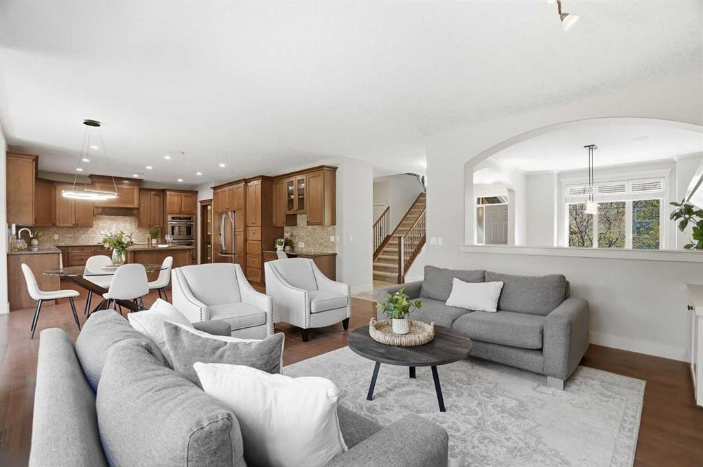 149 Aspen Glen Place Sw, Calgary, AB - Indoor Photo Showing Living Room