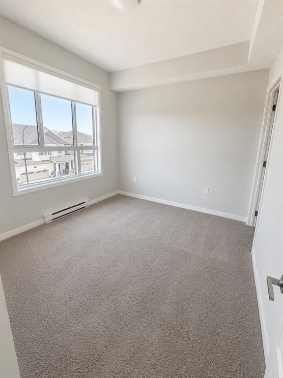 1304-33 Carringham Gate Nw, Calgary, AB - Indoor Photo Showing Other Room