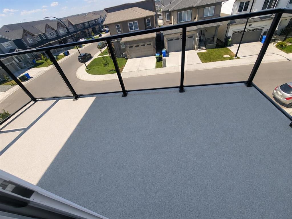 1304-33 Carringham Gate Nw, Calgary, AB -