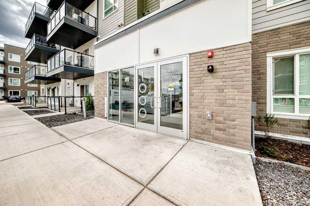 1304-33 Carringham Gate Nw, Calgary, AB - Outdoor With Exterior