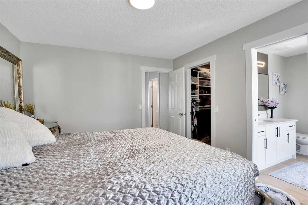 227 Citadel Lane Nw, Calgary, AB - Indoor Photo Showing Bedroom