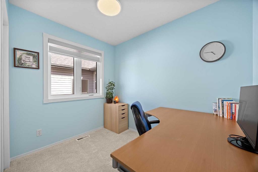 142 Sierra Nevada Green Sw, Calgary, AB - Indoor Photo Showing Office