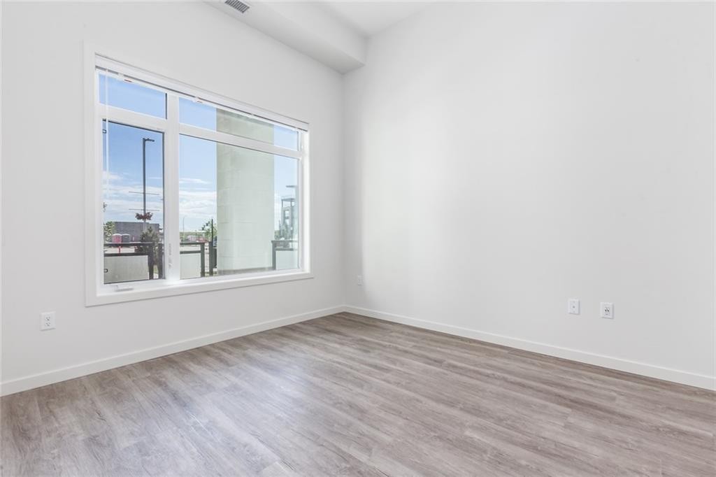 109-12 Mahogany Path Se, Calgary, AB - Indoor Photo Showing Other Room