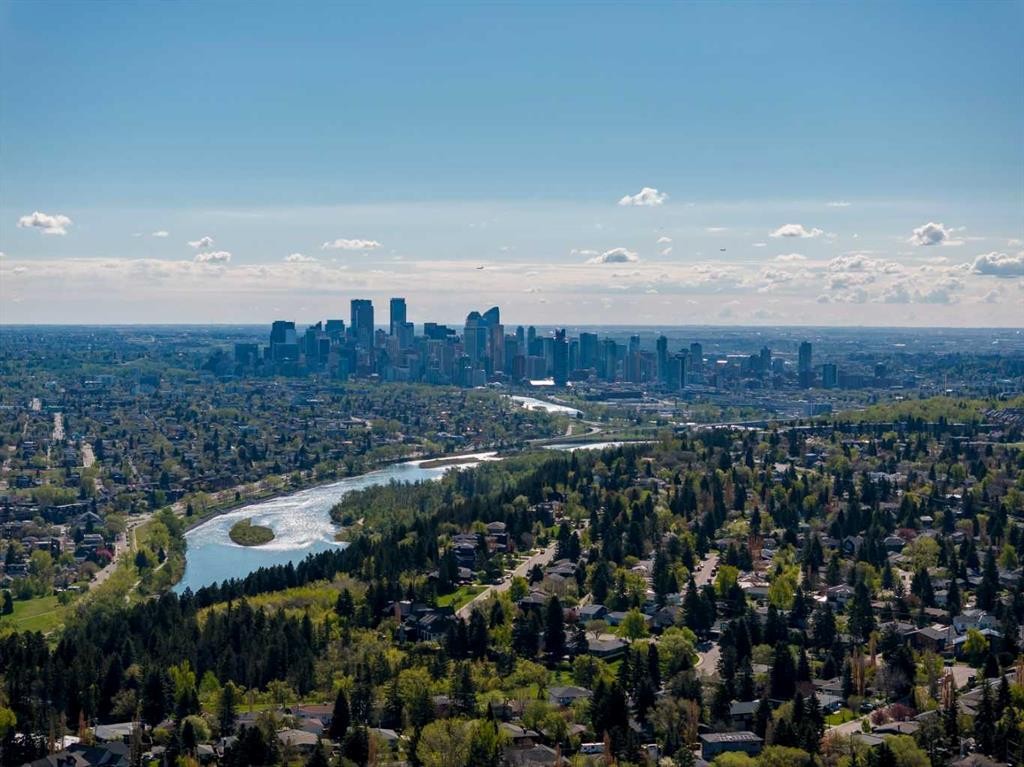 361 Wildwood Drive Sw, Calgary, AB - Outdoor With View