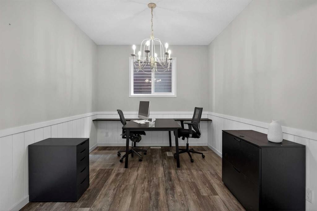 31 Lucas Boulevard Nw, Calgary, AB - Indoor Photo Showing Office