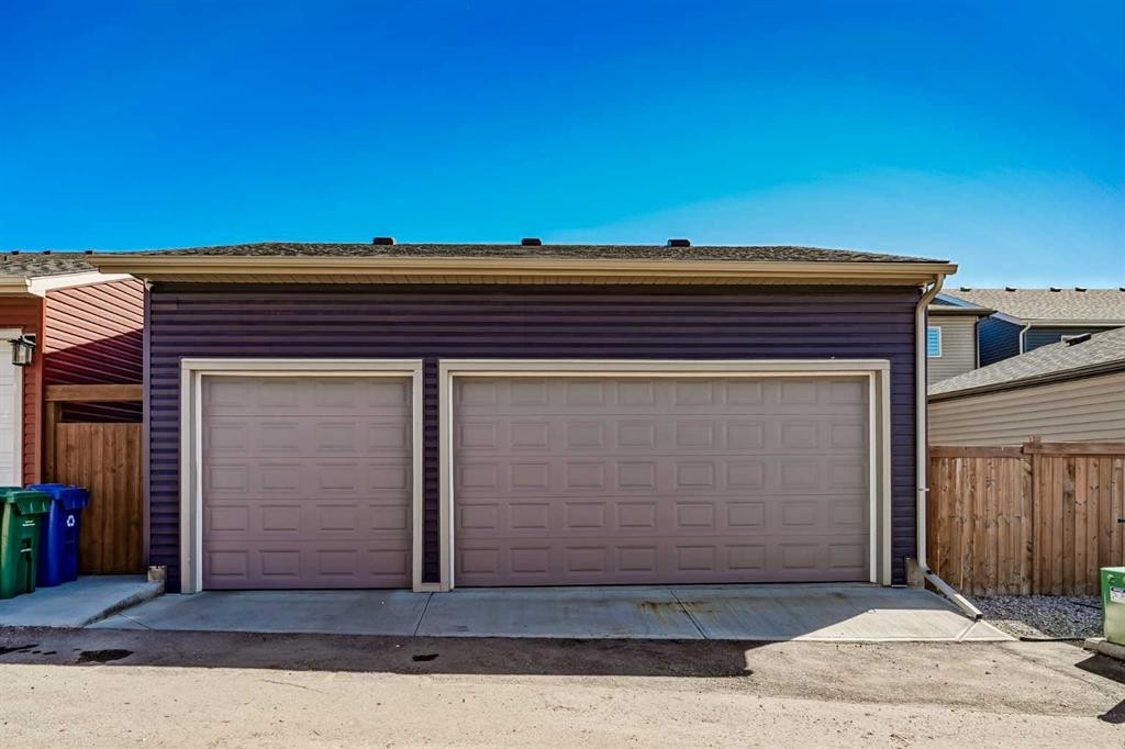 31 Lucas Boulevard Nw, Calgary, AB - Outdoor With Exterior