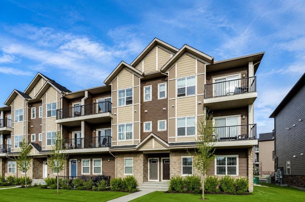 1009-250 Fireside View, Cochrane, AB - Outdoor With Balcony With Facade